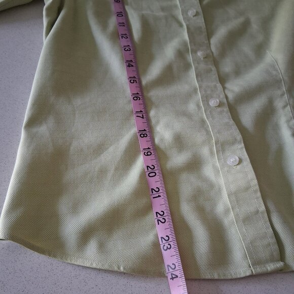 Liz Claiborne No-Iron Light Green 3/4 Sleeve Button Down Blouse Women's Size 6 - Picture 16 of 16
